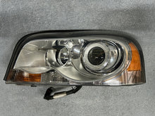 Laden Sie das Bild in den Galerie-Viewer, Frontscheinwerfer Volvo Xc90 Xenon Links Scheinwerfer Headlight SCH1186499682lq