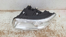 Laden Sie das Bild in den Galerie-Viewer, Frontscheinwerfer VW T5 Xenon Ein Stück (Rechts oder Links) Headlight SCH3582677991ie