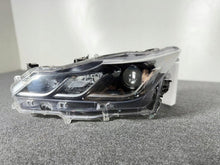 Load image into Gallery viewer, Frontscheinwerfer Toyota Corolla Links Scheinwerfer Headlight SCH4175140373mc