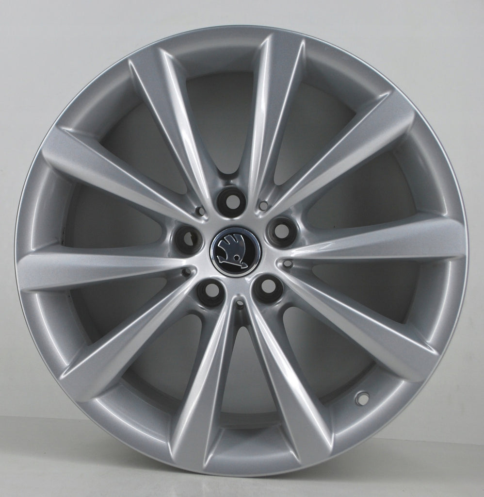 4x Alufelge 18 Zoll 8.0" 5x112 30ET Glanz Silber 6867338 BMW 4 Rim Wheel FEL9433014355na
