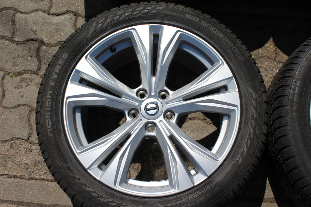 4x Alufelge 18 Zoll 8.0" 5x108 42ET Glanz Silber 32243390 Volvo V60 S60 FEL3500393619is