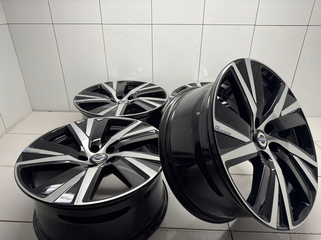 4x Alufelge 19 Zoll 8.5" 5x108 47ET Glanz Schwarz 32243394 Volvo V60 I Xc60 FEL3608011788ti