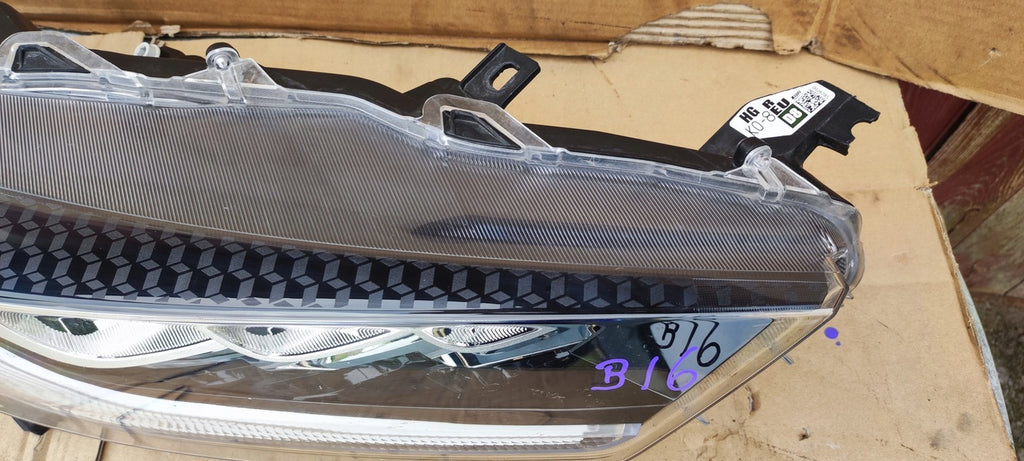 Frontscheinwerfer Toyota 4 Yaris LED Rechts Scheinwerfer Headlight