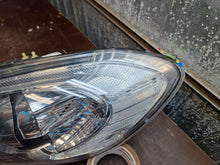 Laden Sie das Bild in den Galerie-Viewer, Frontscheinwerfer Volvo C30 31299752 Links Scheinwerfer Headlight