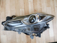 Laden Sie das Bild in den Galerie-Viewer, Frontscheinwerfer Mazda 3 Bm BHR251040 Links Scheinwerfer Headlight SCH5682216283md
