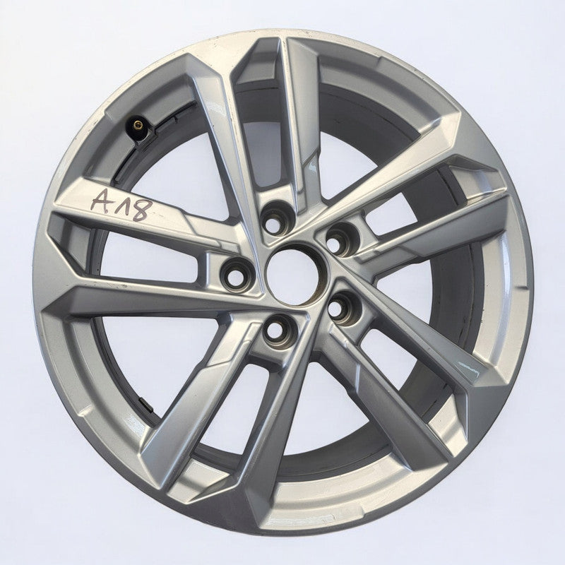 1x Alufelge 17 Zoll 6.5" 5x112 43ET Glanz Silber 8Y0601025L Audi A3 Rim Wheel