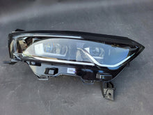 Laden Sie das Bild in den Galerie-Viewer, Frontscheinwerfer Renault Koleos II 260109289R LED Rechts Scheinwerfer Headlight