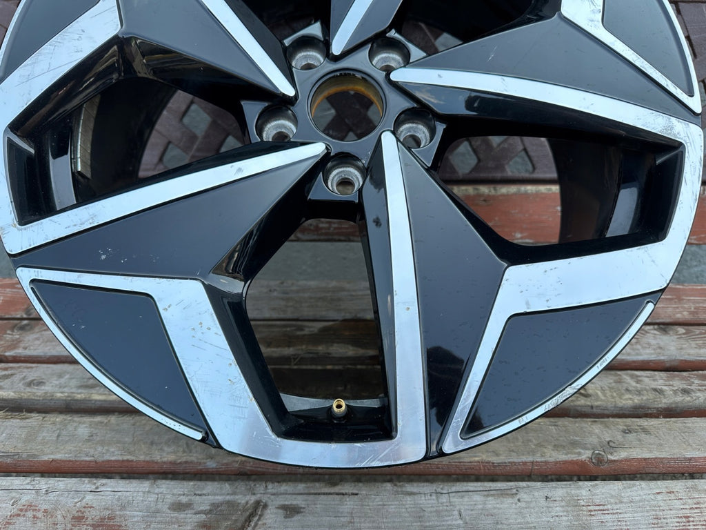 1x Alufelge 19 Zoll 7.5" 5x112 50ET Glanz Schwarz 10A601025J VW Id.3 Rim Wheel FEL4001992065bq