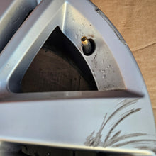 Load image into Gallery viewer, 1x Alufelge 16 Zoll 6.5" 5x112 50ET Glanz Silber 5K0601025AM VW Golf Touran FEL4198203998rx