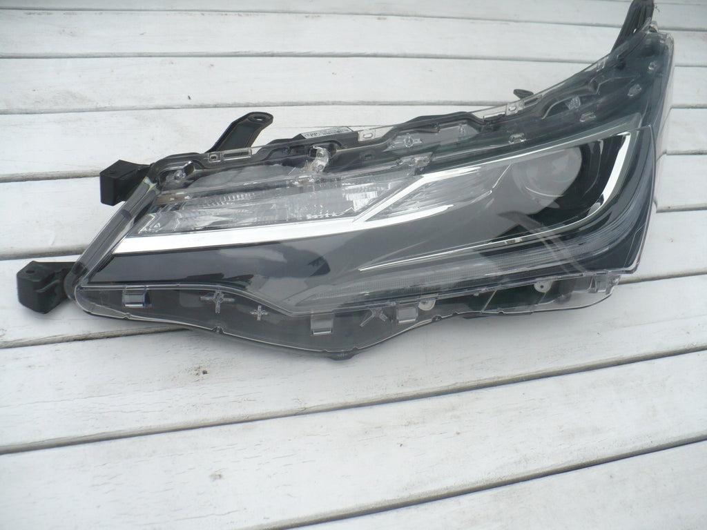 Frontscheinwerfer Toyota Corolla 81150-02L70 Links Scheinwerfer Headlight