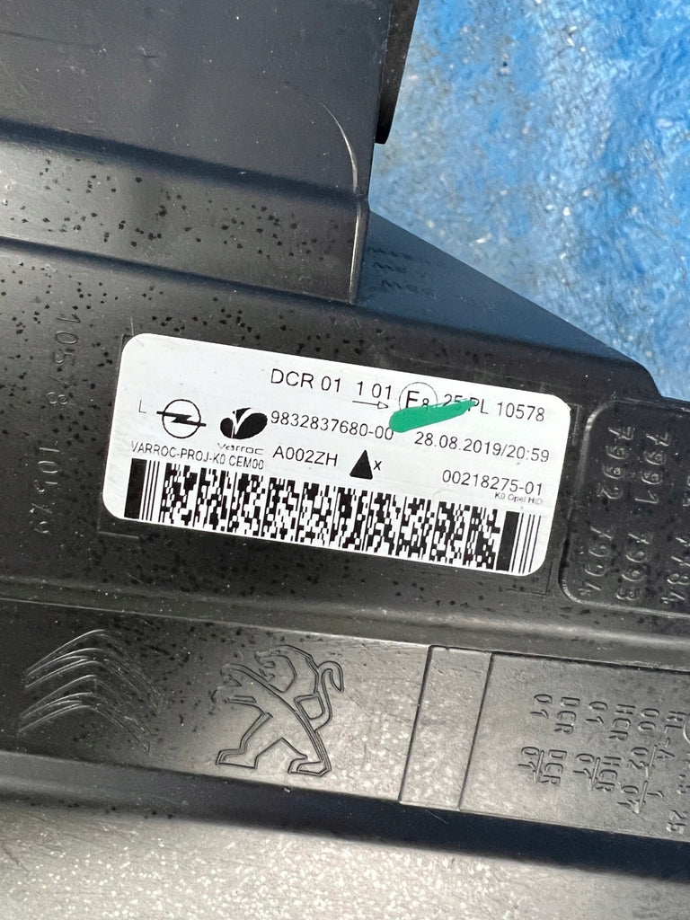 Frontscheinwerfer Opel Zafira Vivaro 9832837680 Xenon Links Headlight SCH6877522246wd