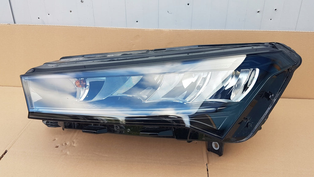 Frontscheinwerfer Skoda Enyaq 5LB941015 LED Links Scheinwerfer Headlight