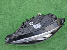 Laden Sie das Bild in den Galerie-Viewer, Frontscheinwerfer Mercedes-Benz W177 A1779064703 Links Scheinwerfer Headlight SCH1553206086ni