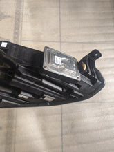 Load image into Gallery viewer, Frontscheinwerfer Ford Focus MX7B-13E015-ED Links Scheinwerfer Headlight SCH9632293997ts