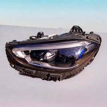 Laden Sie das Bild in den Galerie-Viewer, Frontscheinwerfer Mercedes-Benz A2069062104 LED Links Scheinwerfer Headlight