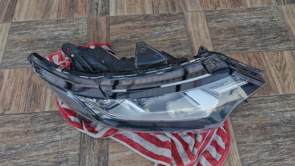 Frontscheinwerfer Mitsubishi Outlander III 8301C8-64 LED Rechts Headlight