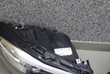 Load image into Gallery viewer, Frontscheinwerfer BMW 5 F11 F10 63117343911 63117343912 Xenon Rechts oder Links SCH5616872502pq