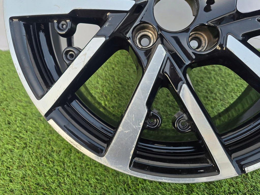 1x Alufelge 17 Zoll 7.0" 4x108 32ET 9825165080 Peugeot Rim Wheel