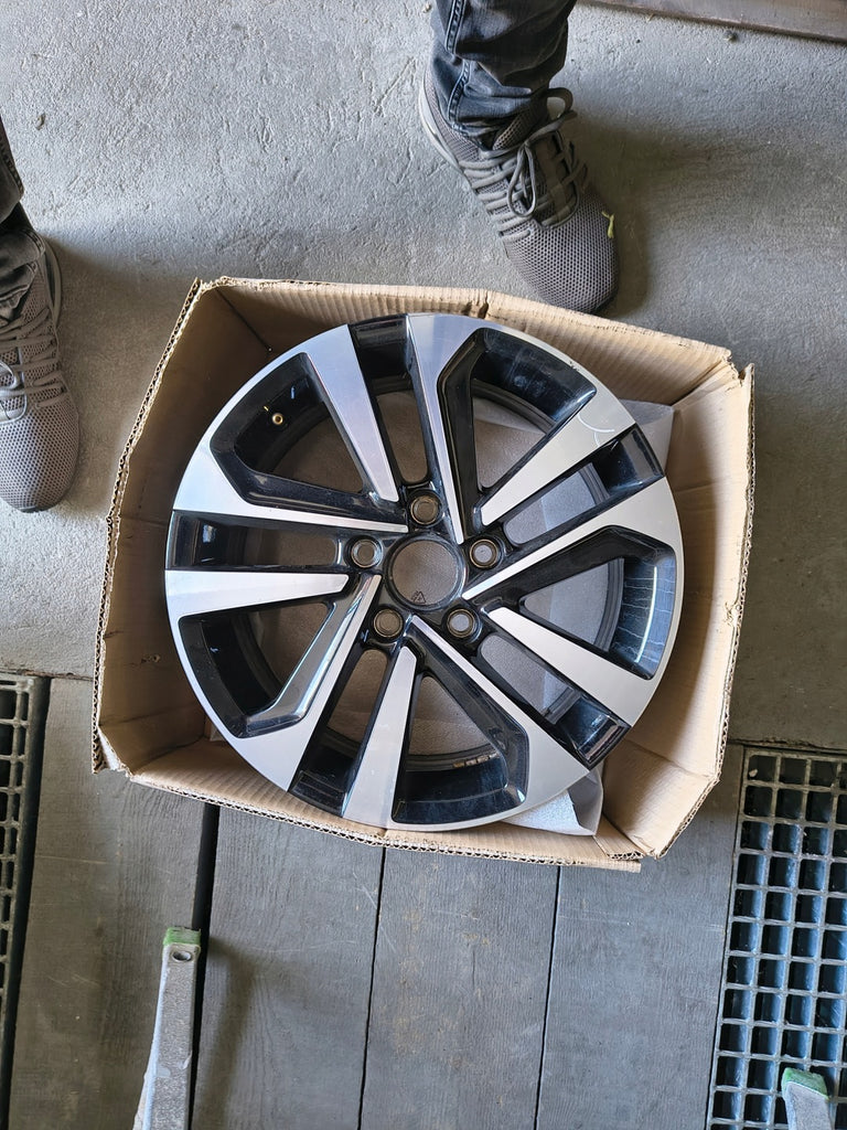 1x Alufelge 16 Zoll 6.5" 5x112 46ET Glanz Schwarz 5G0601025EA VW Golf Vii FEL1598115050va