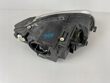 Load image into Gallery viewer, Frontscheinwerfer Audi A4 Xenon Links Scheinwerfer Headlight SCH9433414735uq