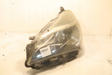 Load image into Gallery viewer, Frontscheinwerfer Toyota Yaris Ein Stück (Rechts oder Links) Headlight SCH2434728272wv