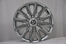 Laden Sie das Bild in den Galerie-Viewer, 1x Alufelge 17 Zoll 7.5&quot; 6x139.7 38ET 9KT0215097227 Mitsubishi Rim Wheel