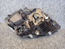 Laden Sie das Bild in den Galerie-Viewer, Frontscheinwerfer BMW G21 G20 9450795-04 Links Scheinwerfer Headlight