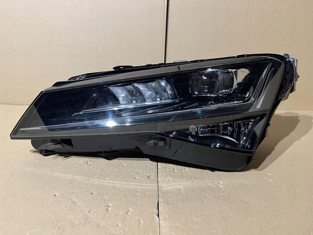 Frontscheinwerfer Skoda Superb III 3V1941015D LED Links Scheinwerfer Headlight