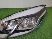 Laden Sie das Bild in den Galerie-Viewer, Frontscheinwerfer Ford Fiesta H1BB13W030AD Links Scheinwerfer Headlight