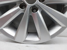 Laden Sie das Bild in den Galerie-Viewer, 1x Alufelge 15 Zoll 6.5&quot; 5x108 40ET 5F0501025G Seat Leon Rim Wheel