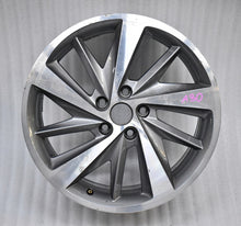 Laden Sie das Bild in den Galerie-Viewer, 1x Alufelge 18 Zoll 7.5" 5x112 51ET 5F0601025E Cupra Leon Rim Wheel FEL8925028149xy