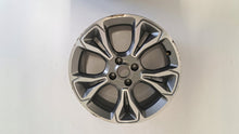 Laden Sie das Bild in den Galerie-Viewer, 1x Alufelge 18 Zoll 7.0&quot; 4x108 47 5ET Glanz Graphit H1JB-1007-E1A Ford Fiesta Mg