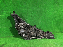 Load image into Gallery viewer, Frontscheinwerfer Toyota Corolla 81150-02S70 Full LED Links Headlight SCH7344872390aa
