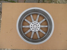 Laden Sie das Bild in den Galerie-Viewer, 1x Alufelge 17 Zoll 7.0" 5x108 50ET Rim Wheel FEL4964513211ub