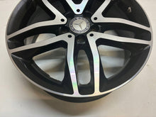 Laden Sie das Bild in den Galerie-Viewer, 1x Alufelge 18 Zoll 5x112 A1564010100 Mercedes-Benz X156 Rim Wheel FEL6383714575sr