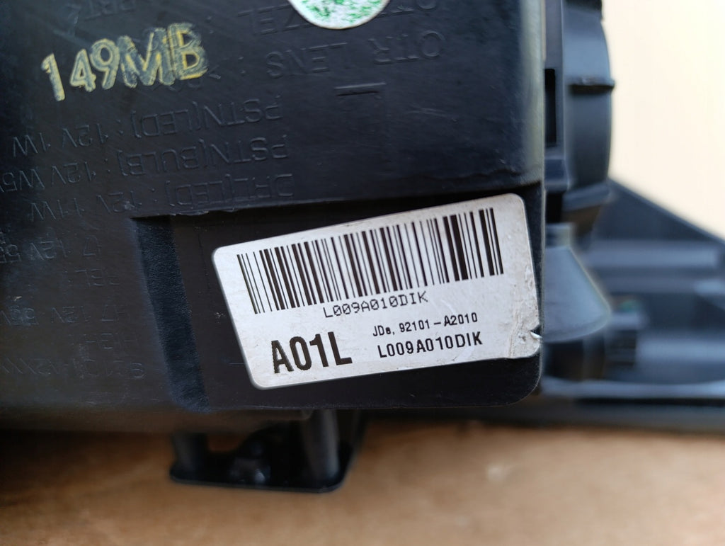 Frontscheinwerfer Kia Ceed 92101-A2010 Ein Stück (Rechts oder Links) Headlight