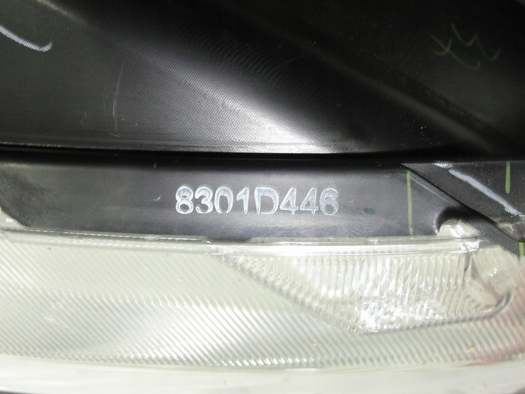 Frontscheinwerfer Mitsubishi Space Star 8301D446 8301D445 Rechts oder Links