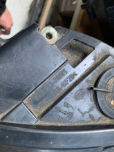 Laden Sie das Bild in den Galerie-Viewer, Frontscheinwerfer BMW E60 7165570 Xenon Rechts Scheinwerfer Headlight SCH1122410976je