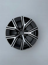 Laden Sie das Bild in den Galerie-Viewer, 1x Alufelge 17 Zoll 7.0&quot; 5x108 40,5ET Glanz Silber 32271987 Volvo Rim Wheel