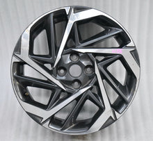 Laden Sie das Bild in den Galerie-Viewer, 1x Alufelge 17 Zoll 7.0" 4x100 54ET Glanz Graphit 52910-Q0300 Hyundai I20 III Mg FEL8985178290kz