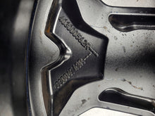 Load image into Gallery viewer, 1x Alufelge 17 Zoll 6.5" 5x114.3 32ET 403000562R Dacia Duster Rim Wheel FEL4675423815xy