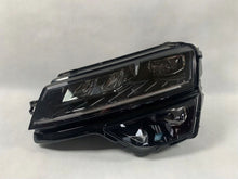 Laden Sie das Bild in den Galerie-Viewer, Frontscheinwerfer Skoda Karoq 57B941015D Links Scheinwerfer Headlight SCH6822210751ma