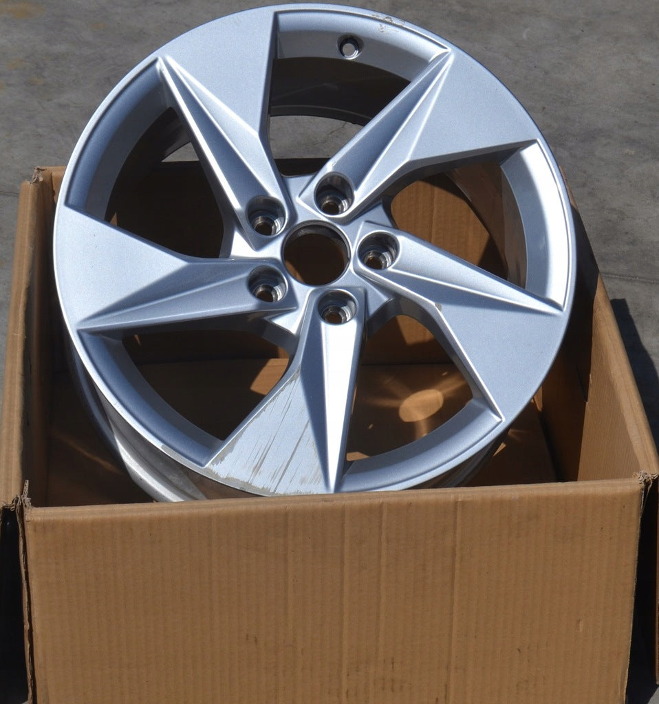 1x Alufelge 17 Zoll 8.0" 5x112 46ET Glanz Silber 8Y0601025 Audi Rim Wheel FEL1981637681zm