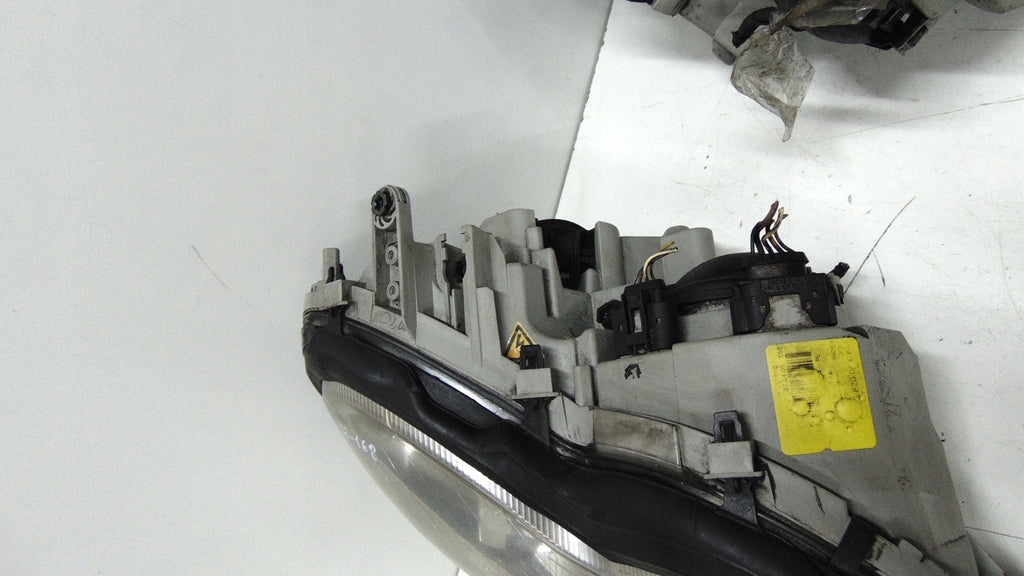 Frontscheinwerfer Mercedes-Benz W203 Xenon Ein Stück (Rechts oder Links) SCH7023152804gl