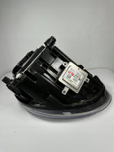 Laden Sie das Bild in den Galerie-Viewer, Frontscheinwerfer VW Beetle 5C2941031D Links Scheinwerfer Headlight SCH5790861901in