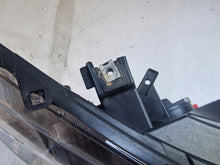 Laden Sie das Bild in den Galerie-Viewer, Frontscheinwerfer Iveco Daily VI I 05802476873 Rechts Scheinwerfer Headlight SCH4578581115as
