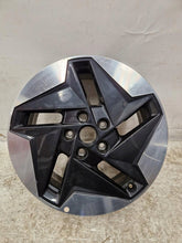 Load image into Gallery viewer, 1x Alufelge 17 Zoll 7.0" 5x114.3 50ET 52910-HF200 Hyundai Kona Rim Wheel FEL1319653352rh