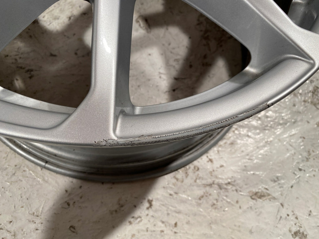 1x Alufelge 18 Zoll 8.0" 5x130 43ET 7P5601025AB Porsche Cayenne Rim Wheel