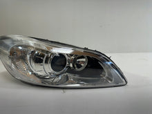 Laden Sie das Bild in den Galerie-Viewer, Frontscheinwerfer Volvo C30 31299819 Xenon Rechts Scheinwerfer Headlight SCH7354352166he