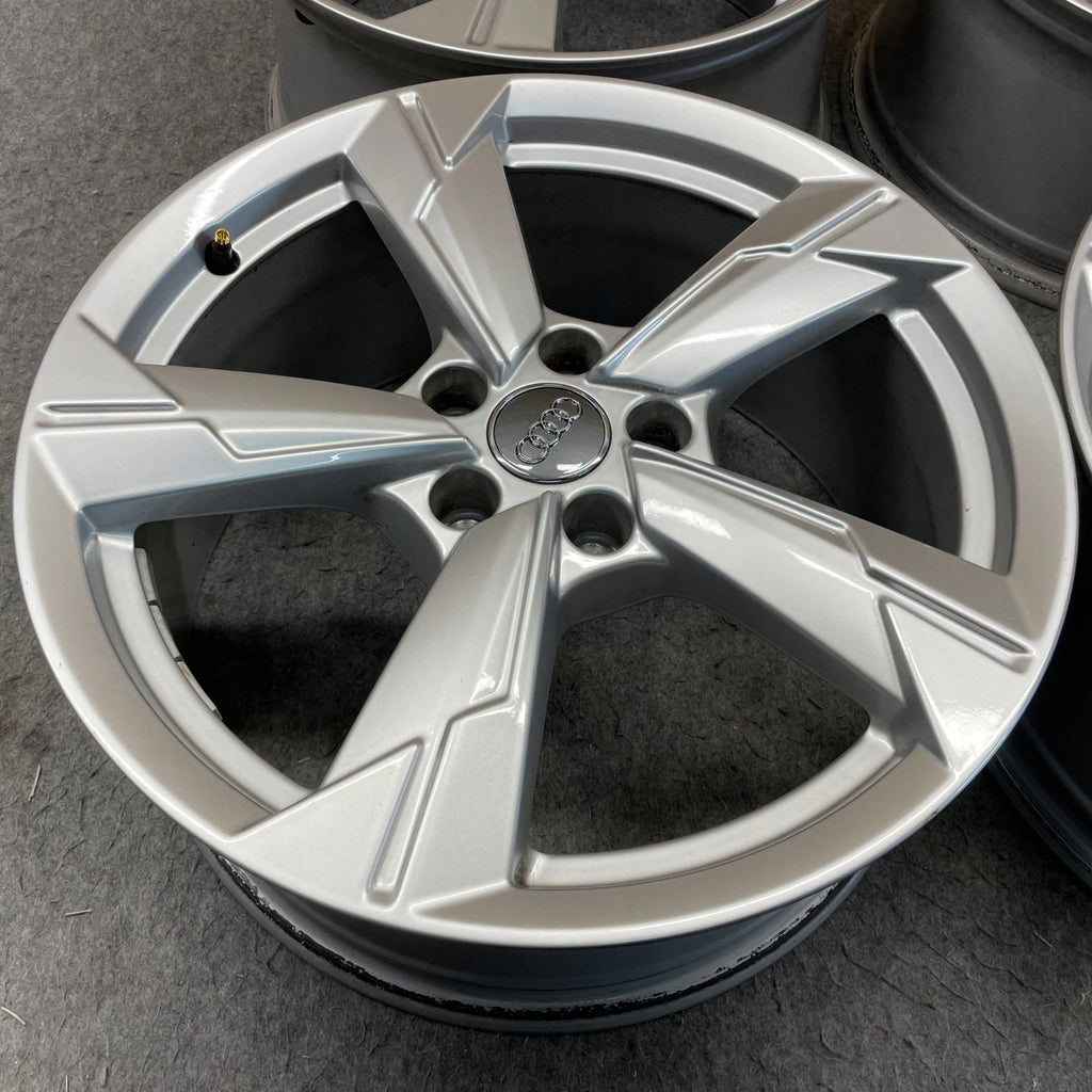 4x Alufelge 18 Zoll 8.0" 5x112 39ET Glanz Silber 4K0601025D Audi A6 C8 Rim Wheel FEL5508268711ta